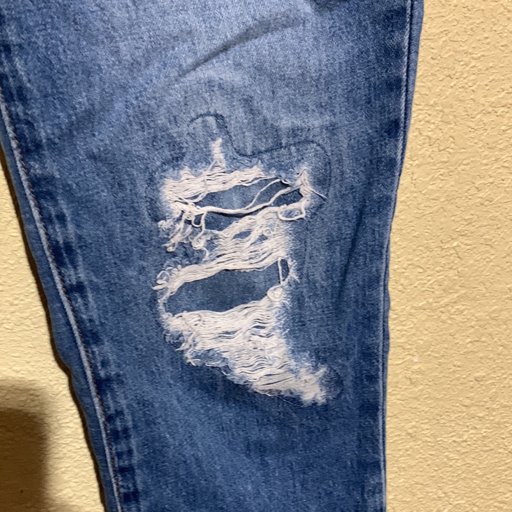 Simple Society Jeans Med Wash Ripped Skinny Ankle Cropped Junior Size 11/30 - Picture 6 of 15